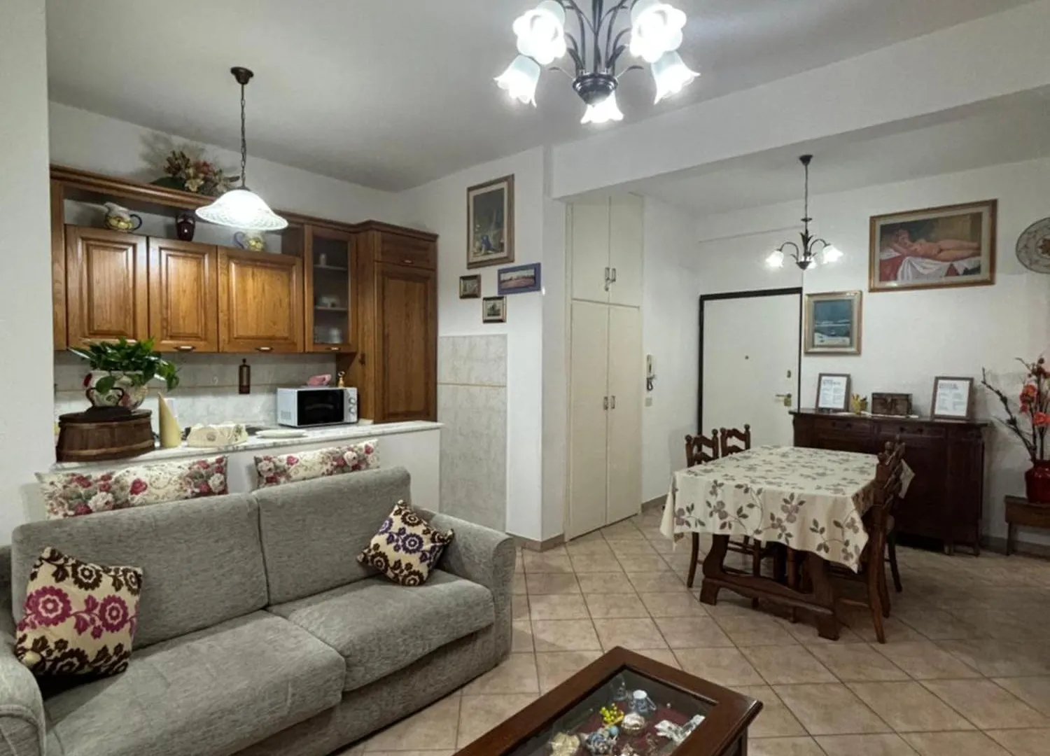 Nini House Apartment Scandicci 0*,